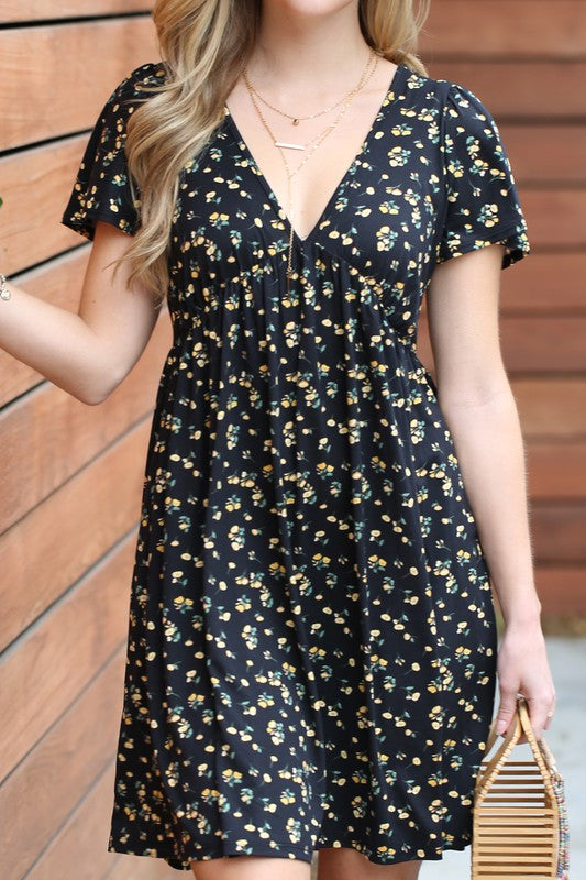 Short-Sleeved V-Neck Floral Mini Dress – Revival Clothiers