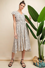 Load image into Gallery viewer, Dot Geometric Print Dress