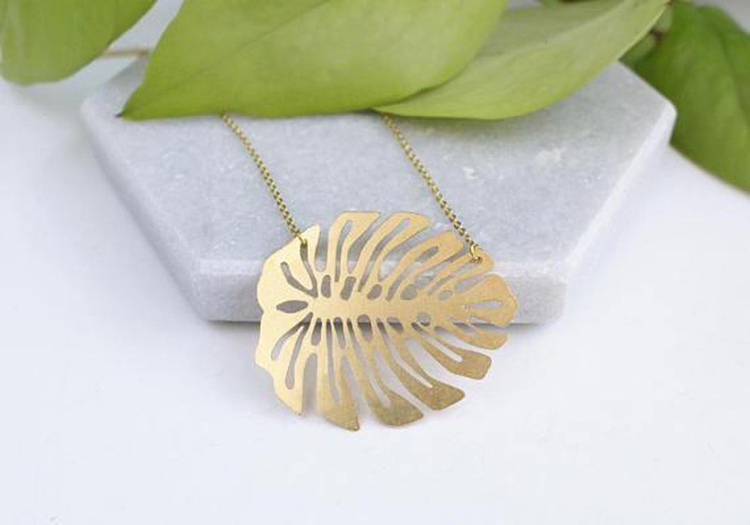 A Tea Leaf Jewelry - Monstera Leaf Necklace | Brass